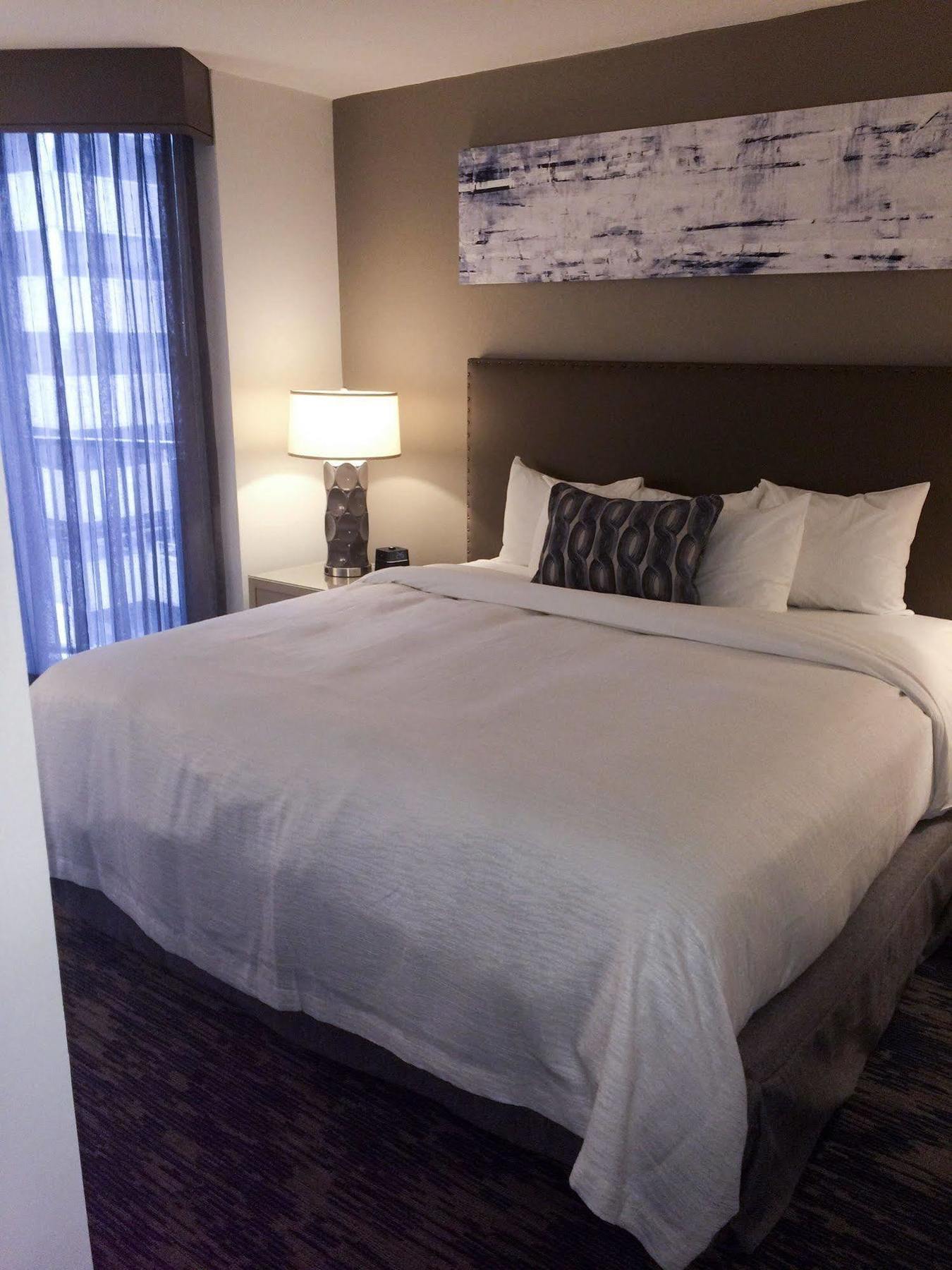 Embassy Suites Philadelphia - Center City エクステリア 写真